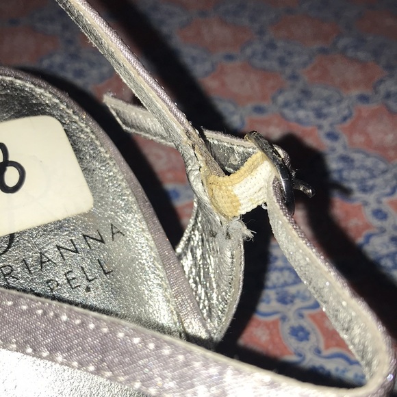 Sliver sparkly  pointy toe Adrianna appellant heels - Picture 6 of 8
